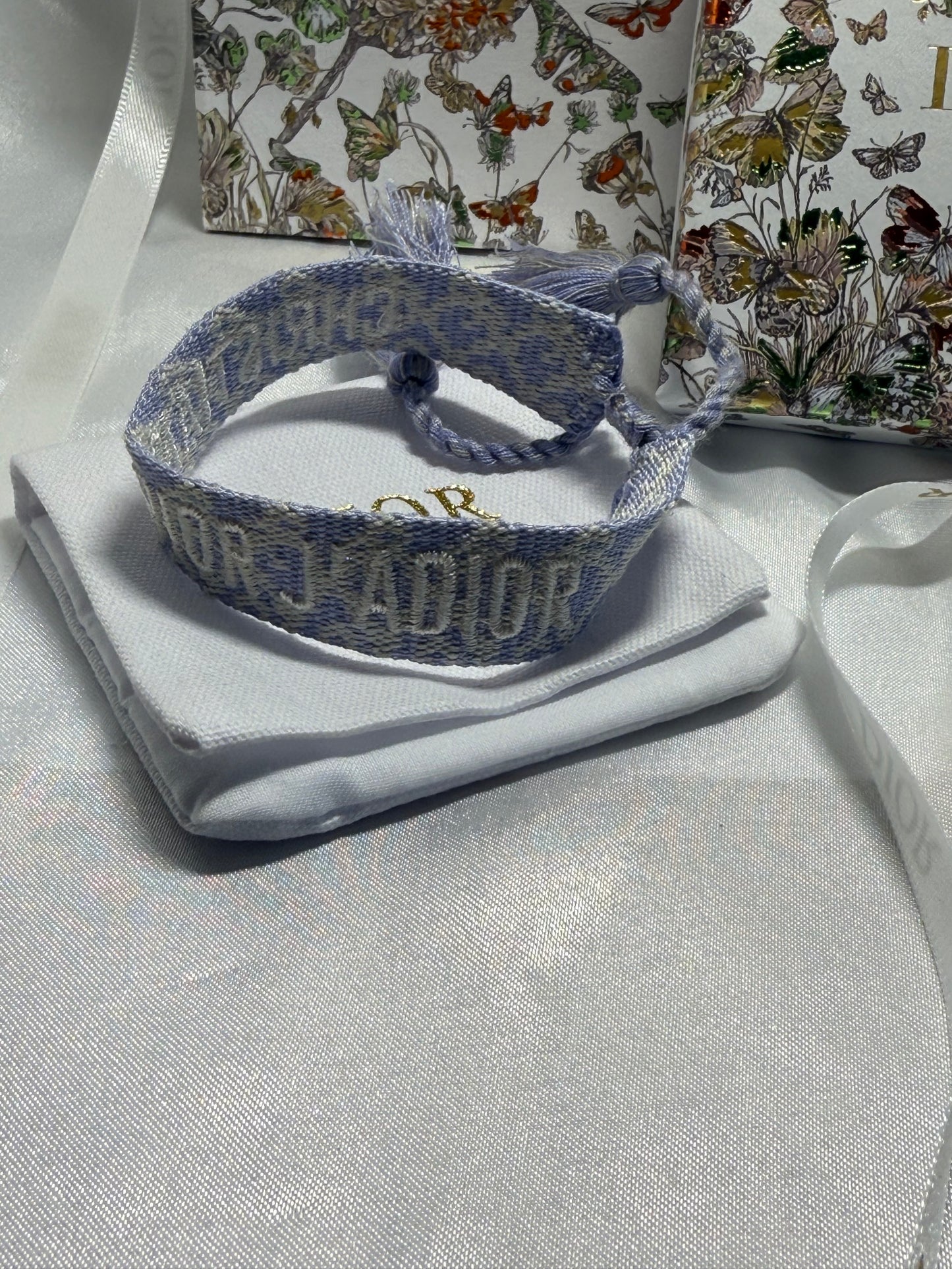 CD material bracelet