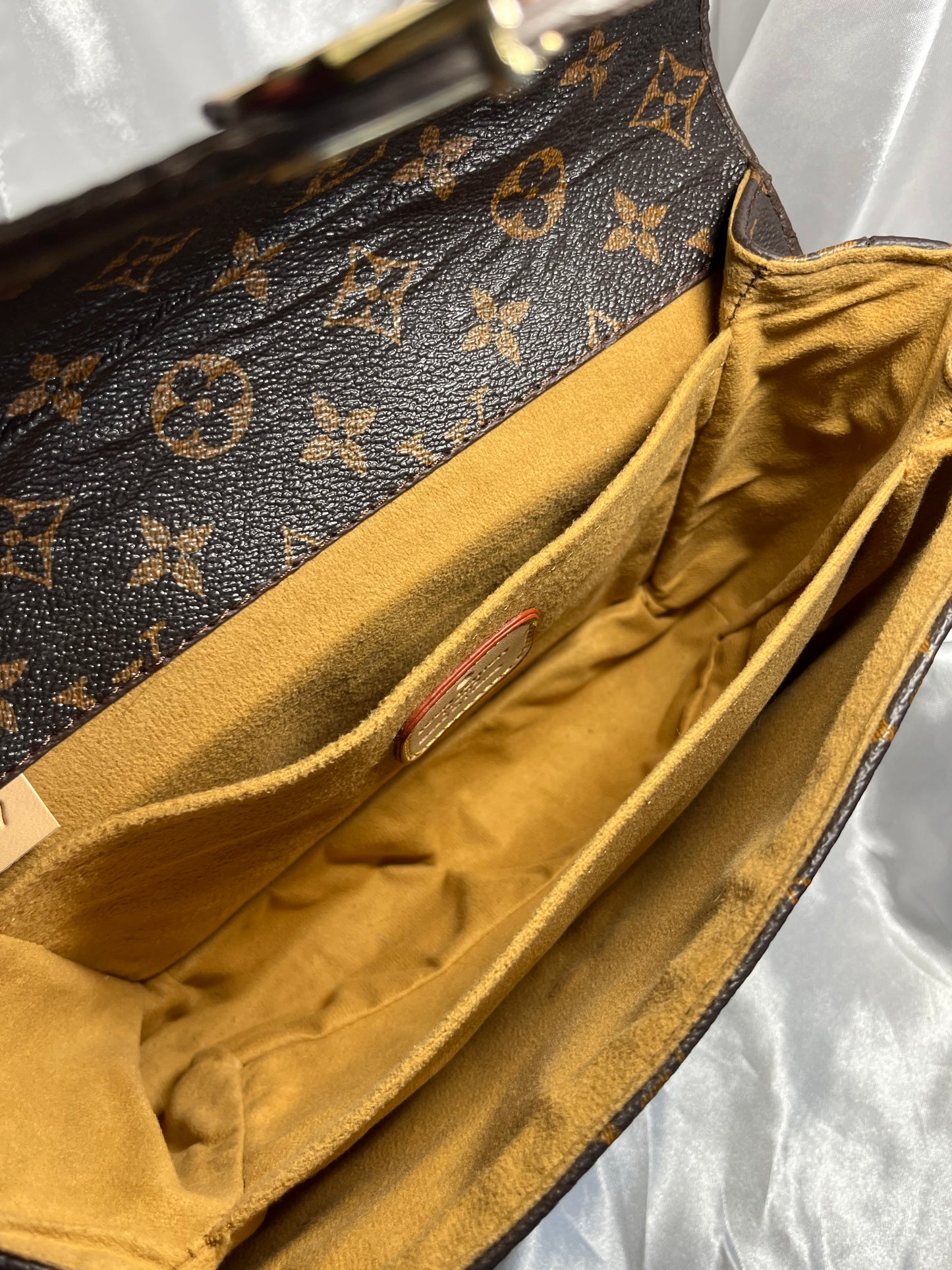 LV purse and wallet