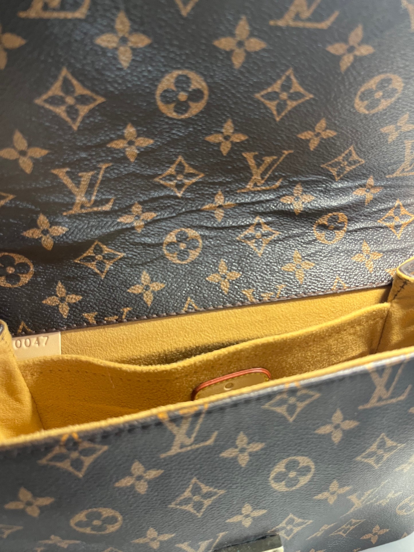 LV purse and wallet