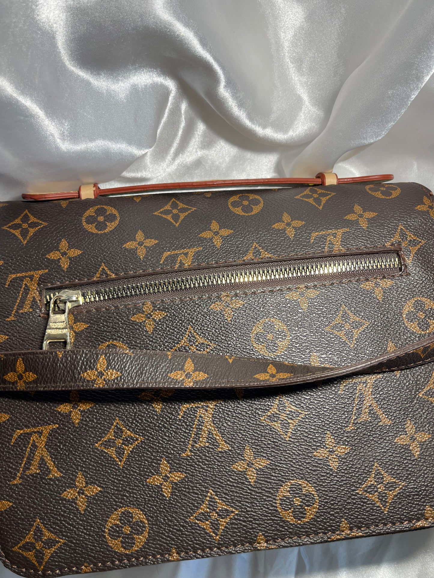 LV purse and wallet