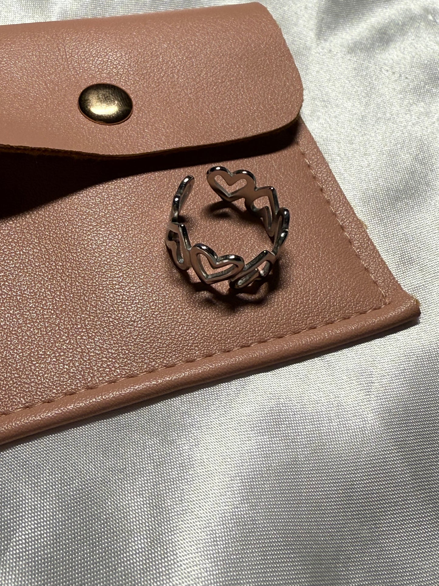 Hearts ring