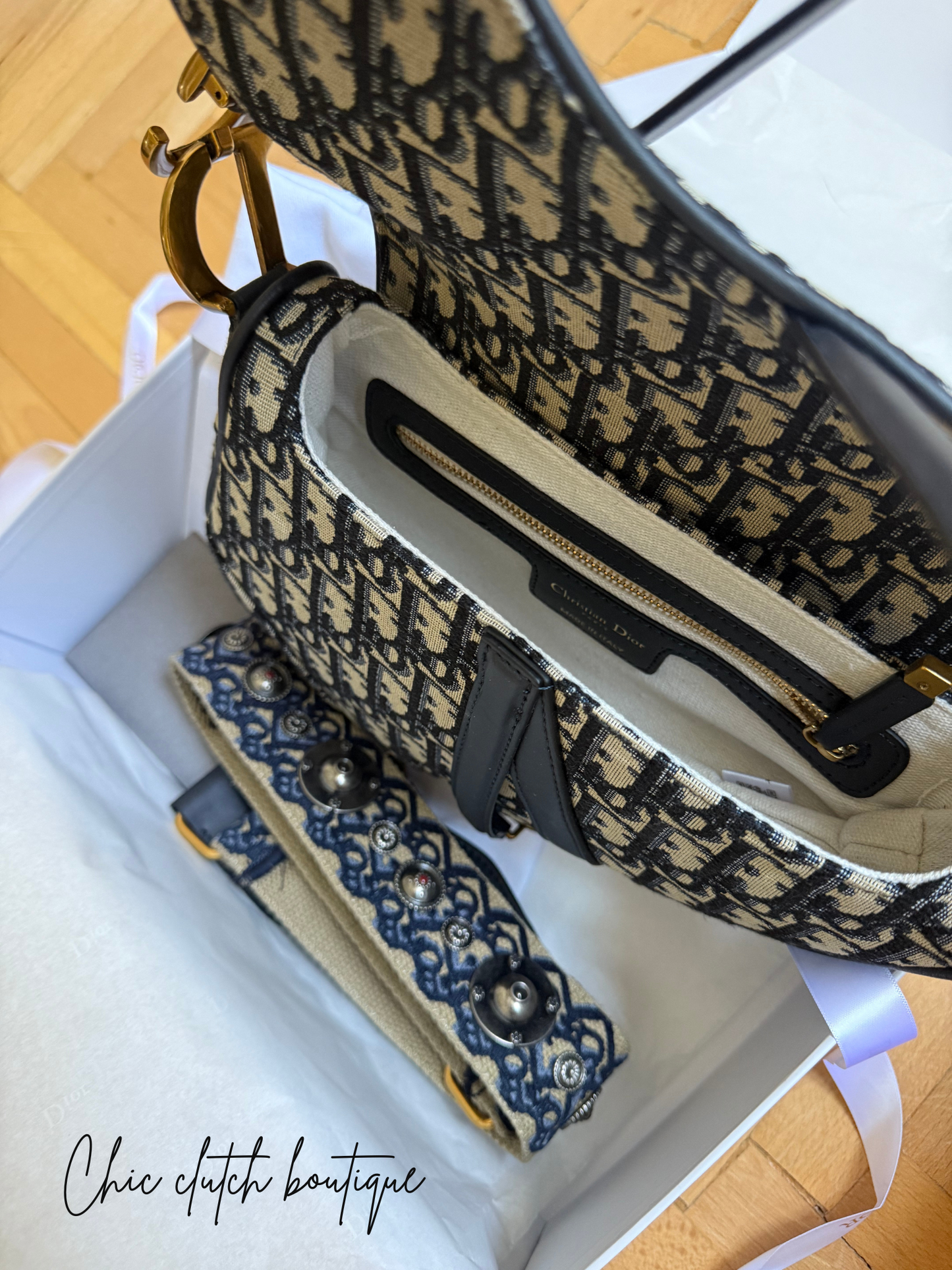 CD saddle bag