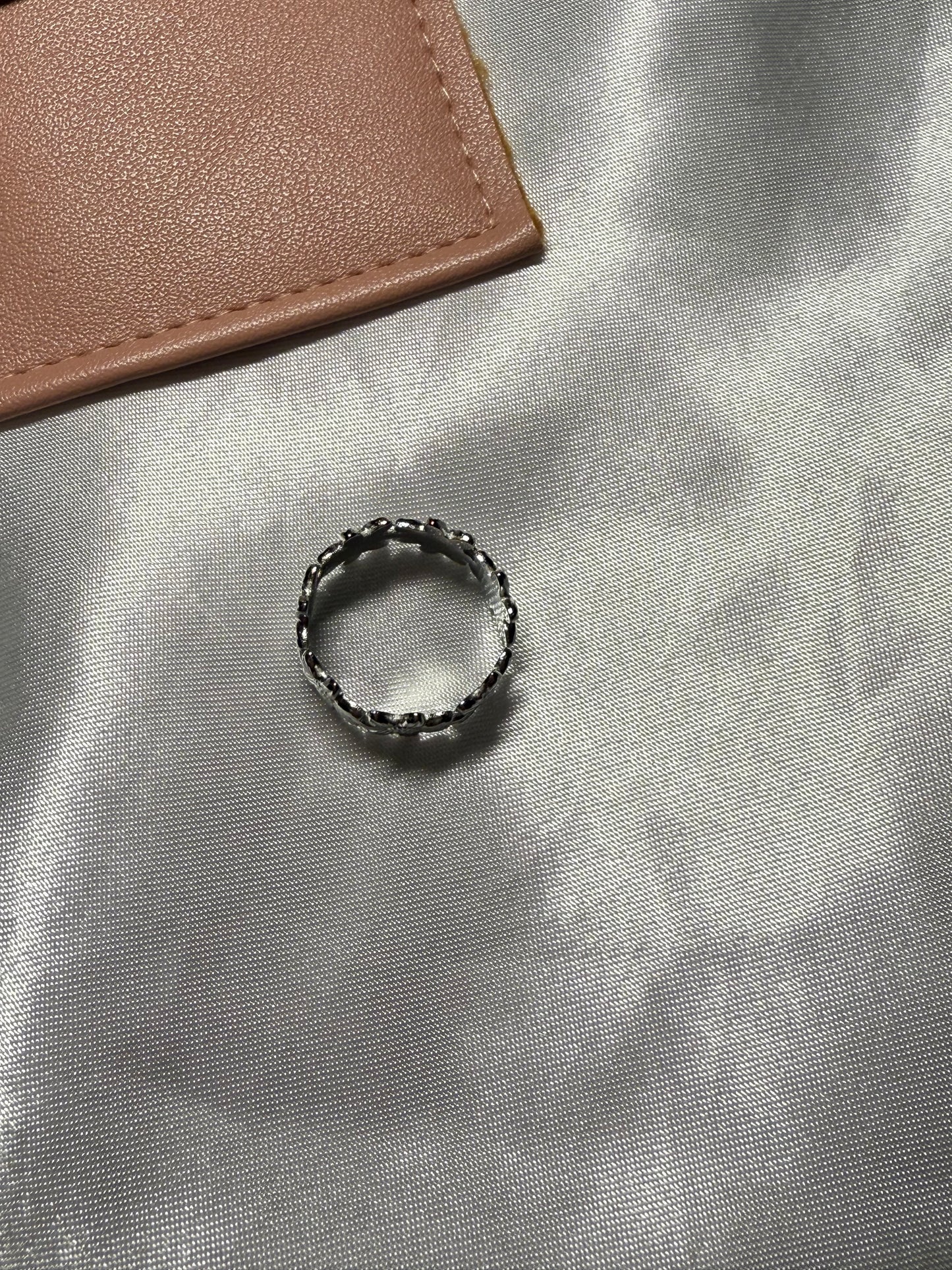 Flowers ring