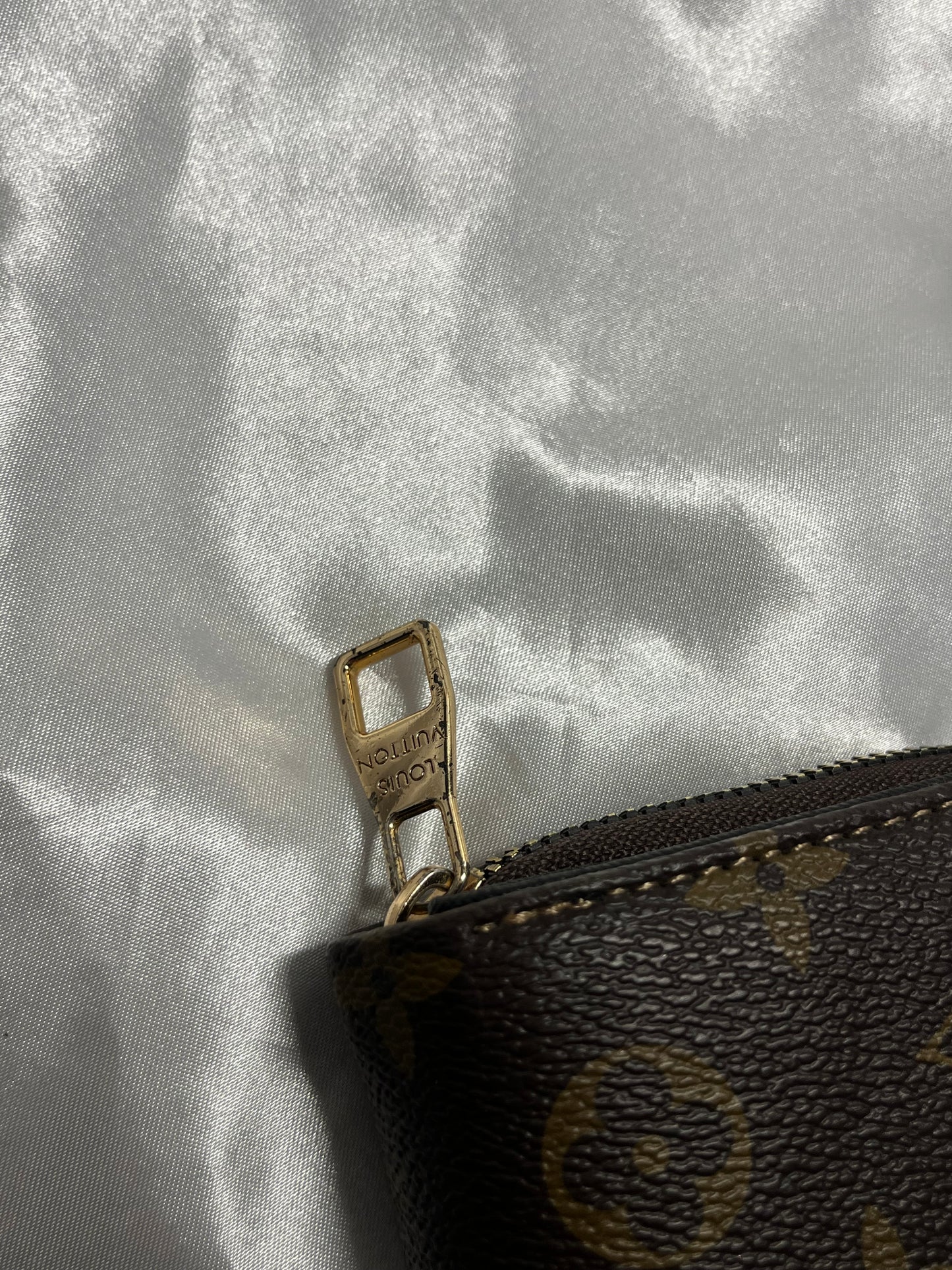 LV purse and wallet