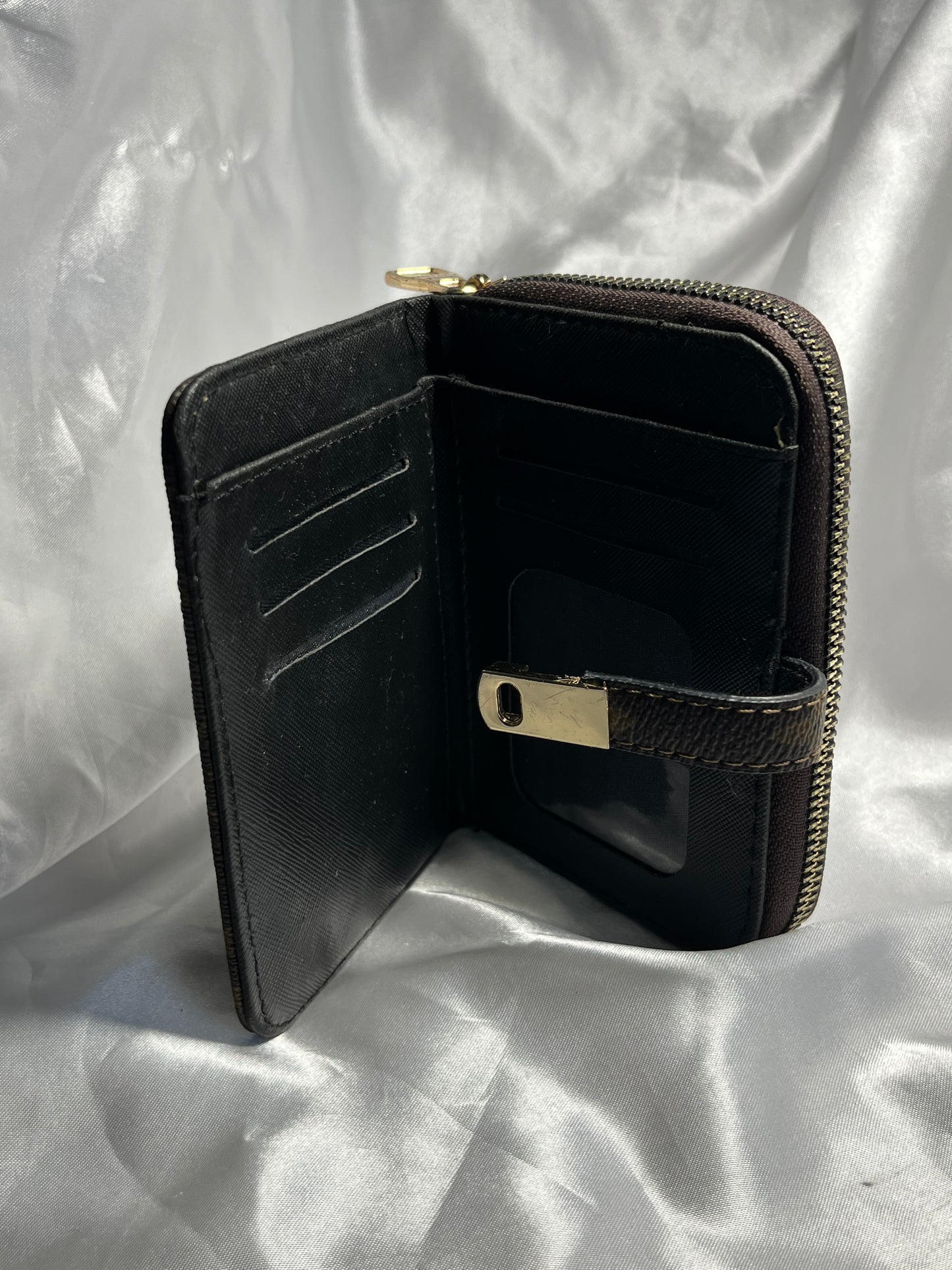 LV purse and wallet