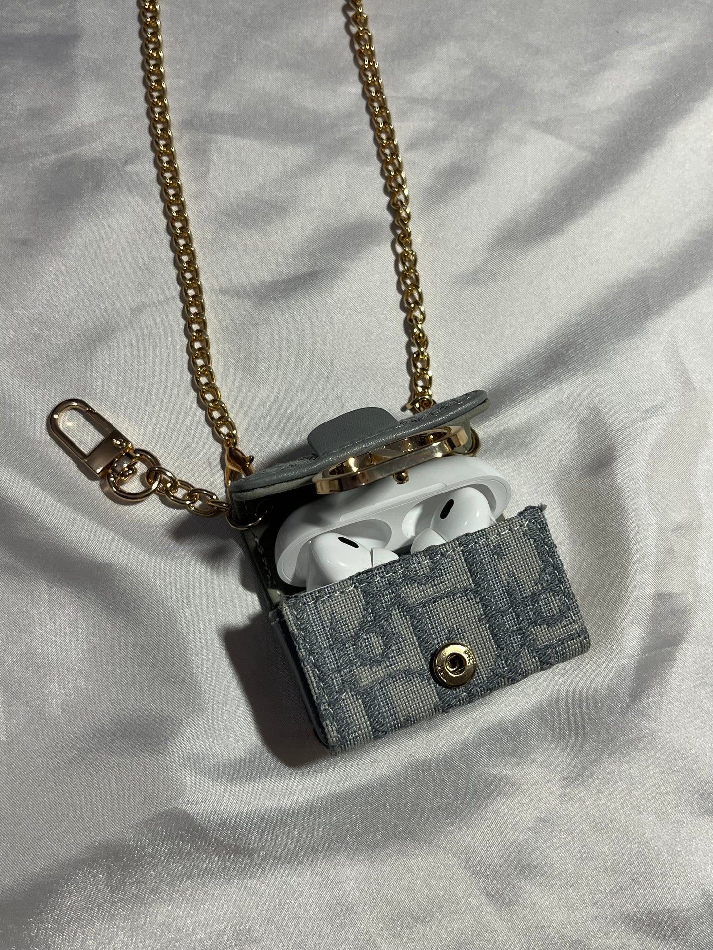 CD AirPods Pro case