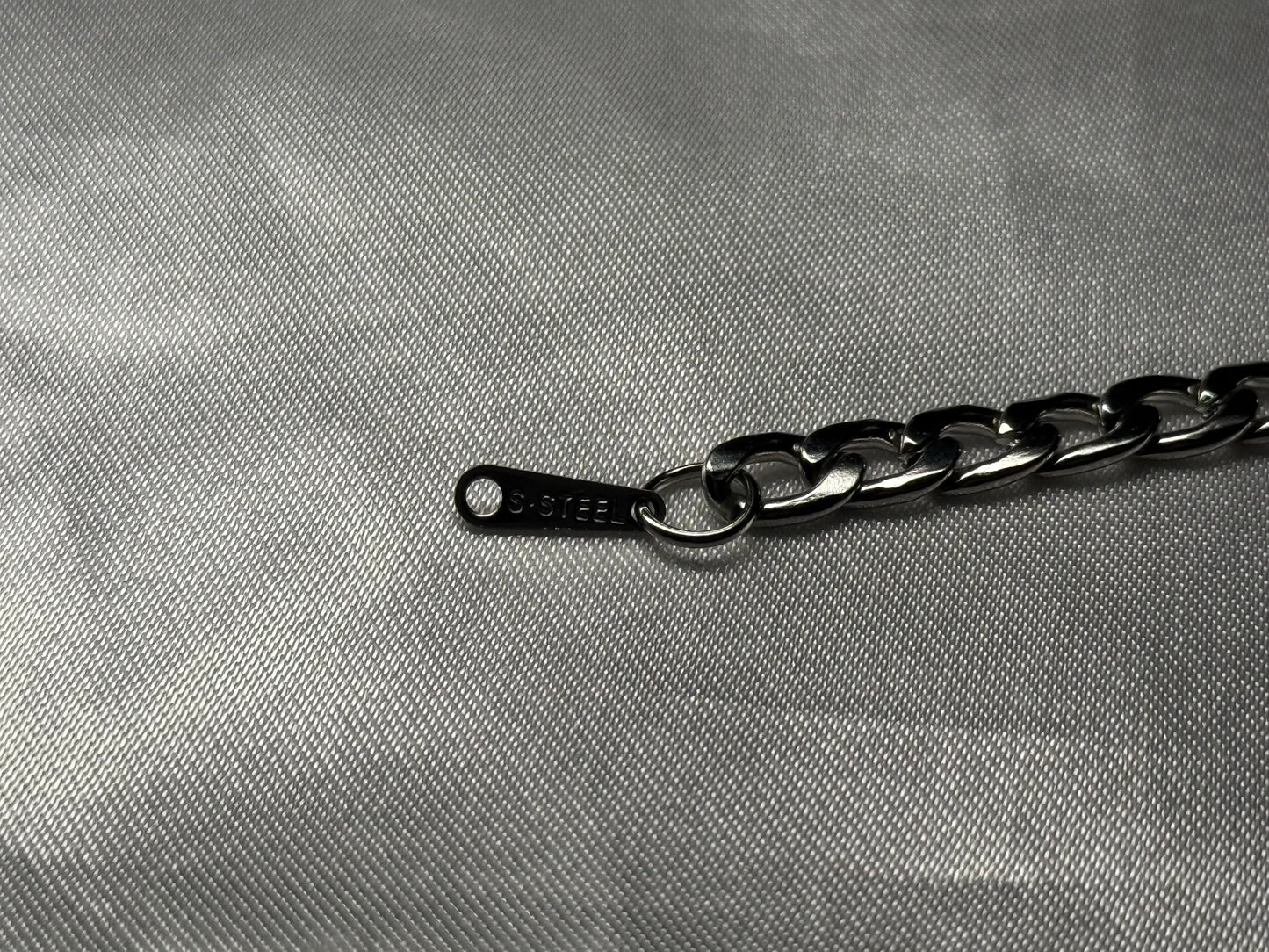 Unisex bracelet