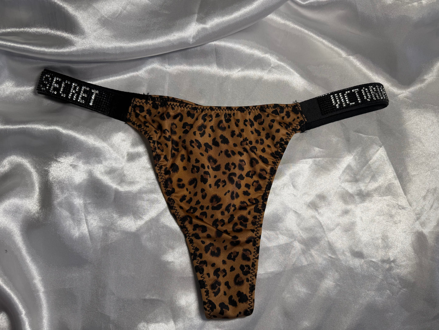 VS thong one piece