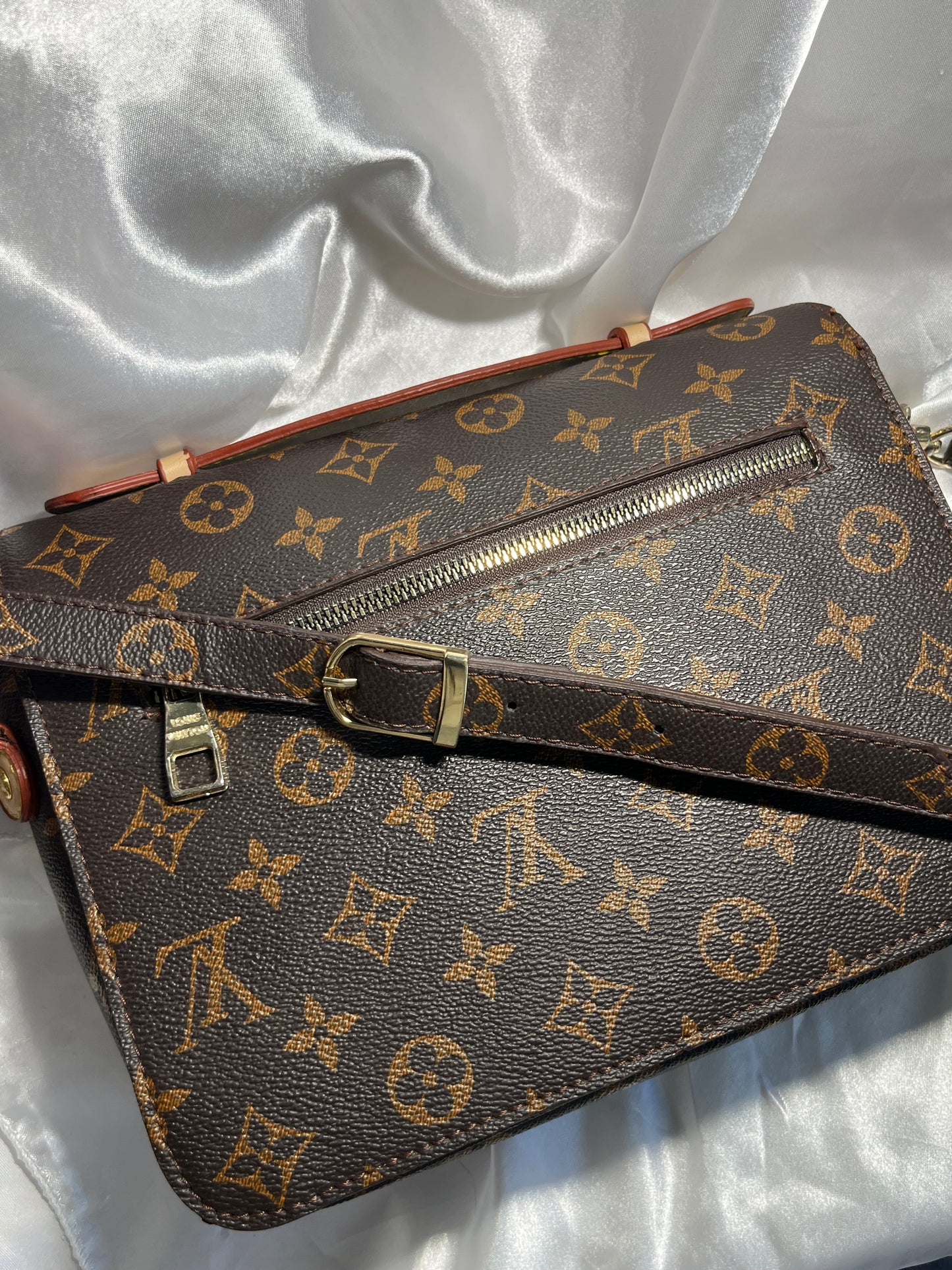 LV purse and wallet