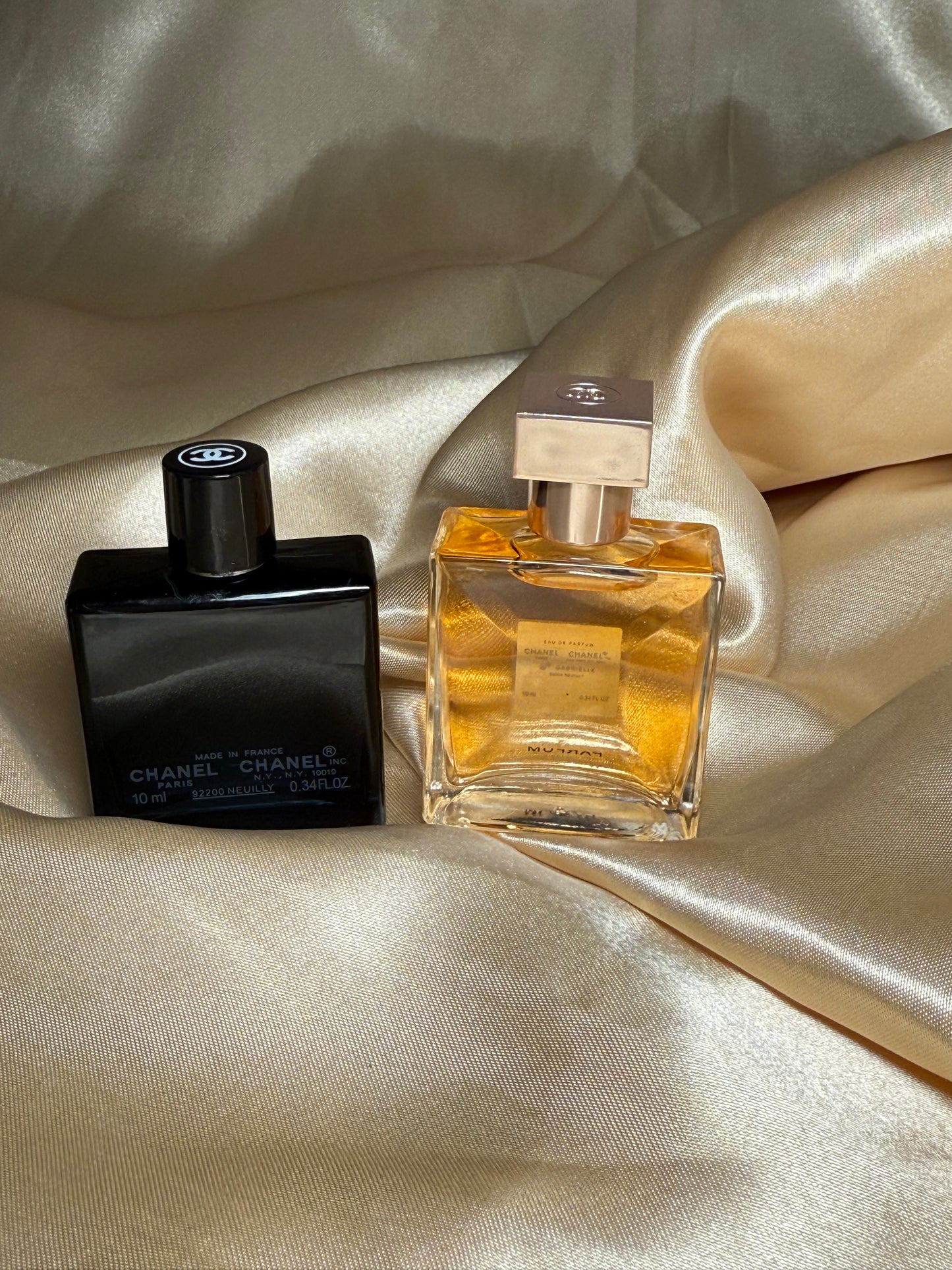 2 miniature CC She & Him parfumes
