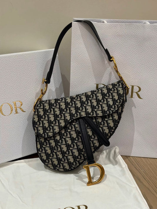 CD saddle bag