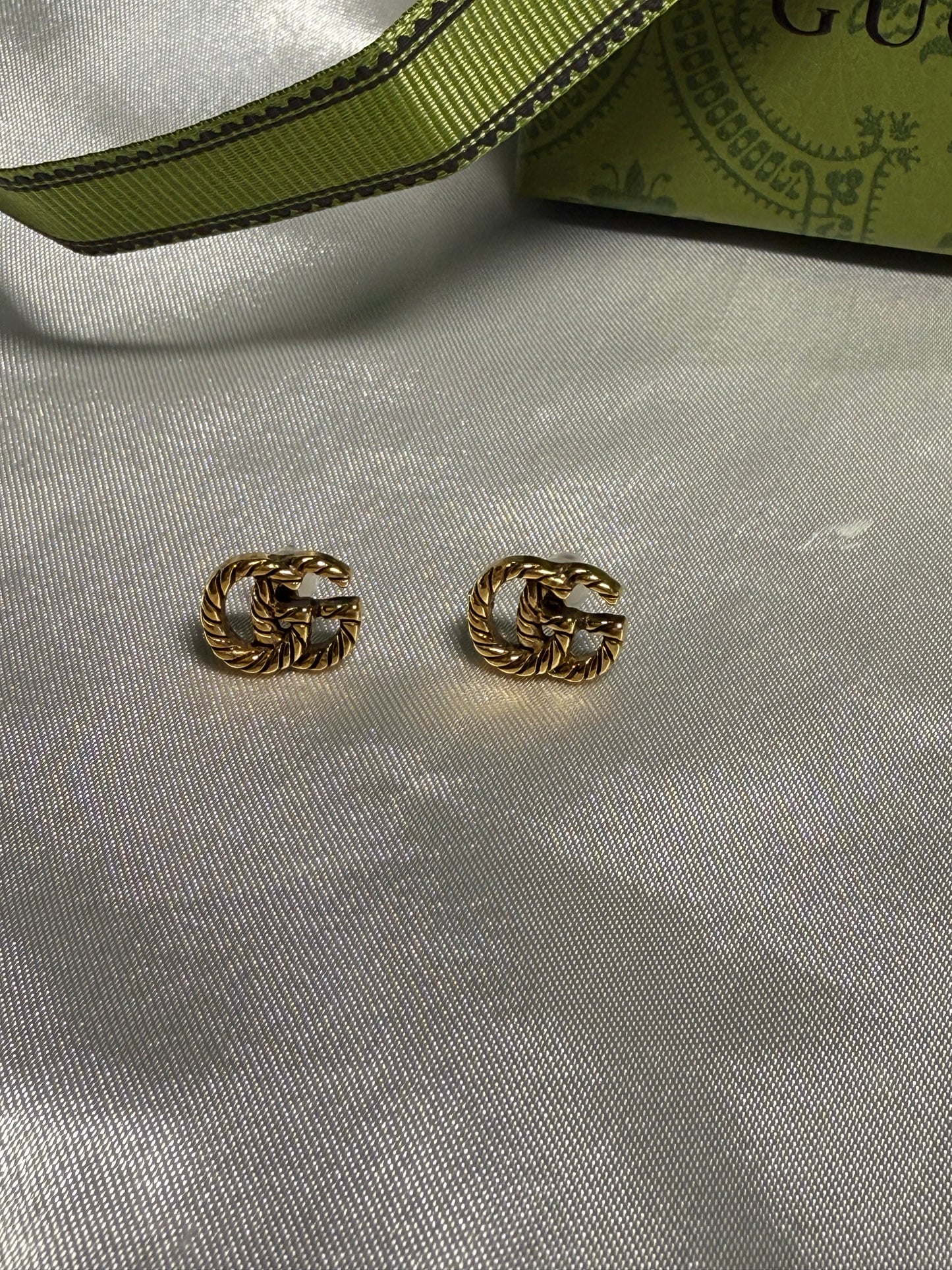 GG earrings