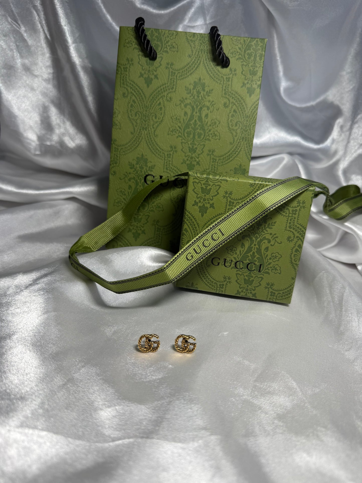GG earrings