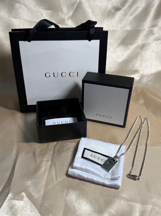 GG necklace