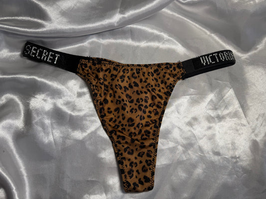 VS thong one piece